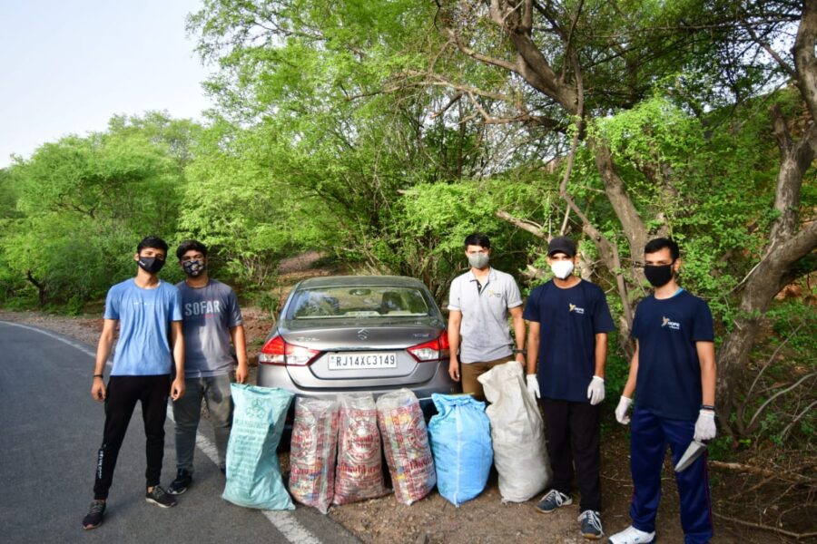 नाहरगढ़ वन्य जीव अभ्यारण्य में चलाया स्वछता अभियान