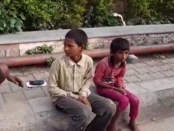 बेकाबू डंपर ने गरीब मजदूर परिवार को कुचला, मौके पर पति-पत्नी सहित 3 बच्चों की मौत