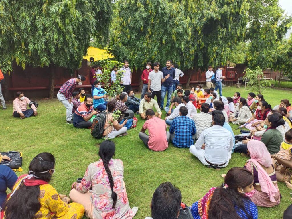 11 हजार नर्सों और महिला हेल्थ वर्कर्स को राजनीति मार गई, पहले पदस्थापन किया, फिर तीसरी लहर के नाम पर रोका 2 WhatsApp Image 2021 08 06 at 1.32.46 PM