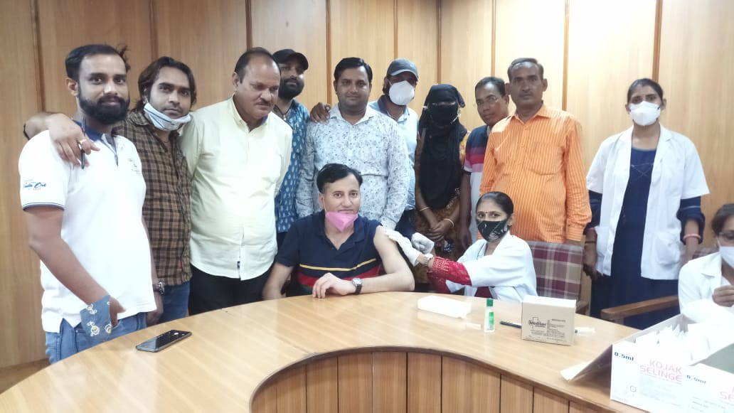 Journalists showed enthusiasm in 18 plus second dose vaccination camp