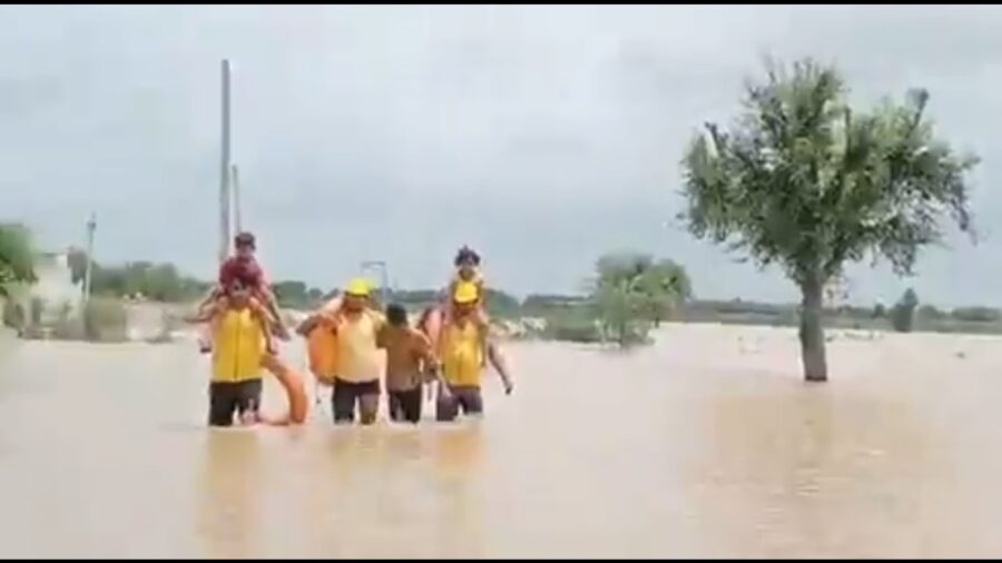 बगरू के छितरौली में बाढ़ के हालात, तेज बारिश का दौर जारी
