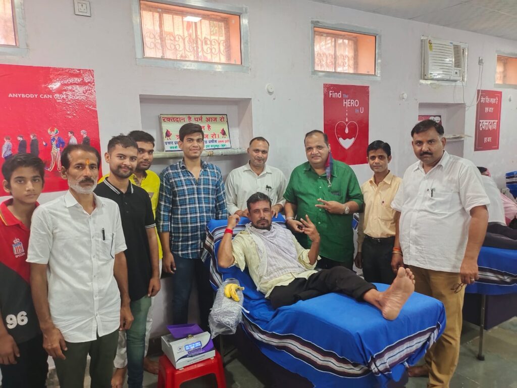 विप्र फाउंडेशन व दाधीच समाज ने किया ब्लड डोनेशन व चिकित्सा कैंप का आयोजन