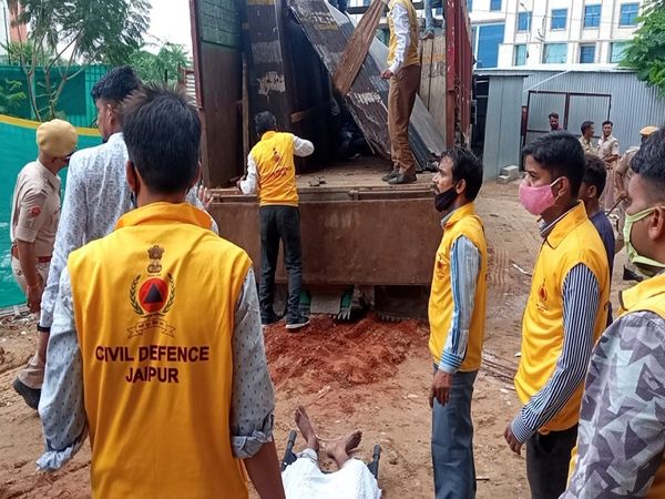 ट्रक से मार्बल उतारते समय दो भाइयों पर गिरी मार्बल चट्टान,मौके पर मौत