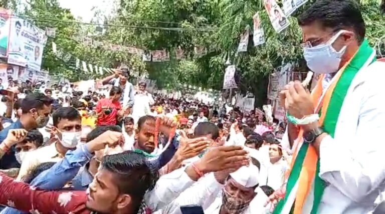 रैली जैसा रैला: पायलट के जन्मदिन पर बधाई देने हजारों की संख्या में जयपुर पहुंचे समर्थक