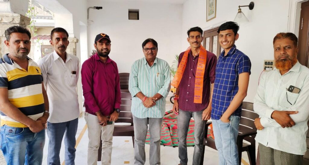 10 दिनों में कर्ज माफ के बजाएं तीन वर्षों में कांग्रेस ने बढ़ाया हैं किसानों पर आर्थिक बोझ - भीण्डर 3 भीण्डर