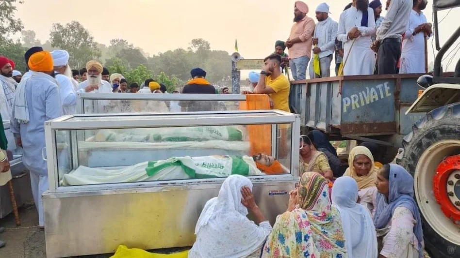UP सरकार और किसानों में हुआ समझौता: मृतकों के परिवार को 45 लाख, एक सदस्य को मिलेगी सरकारी नौकरी 2 Agreement between UP government and farmers: 45 lakh to the family of the dead, one member will get a government job | UP सरकार और किसानों में हुआ समझौता: मृतकों के परिवार को 45 लाख, एक सदस्य को मिलेगी सरकारी नौकरी