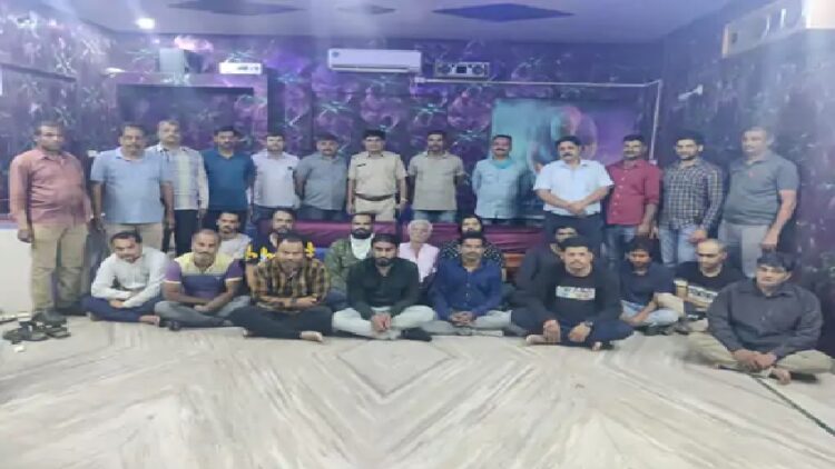 राजसमंद के एक रिसॉर्ट में रेव पार्टी करते 9 लड़कियां, 36 लड़के पकड़े गए