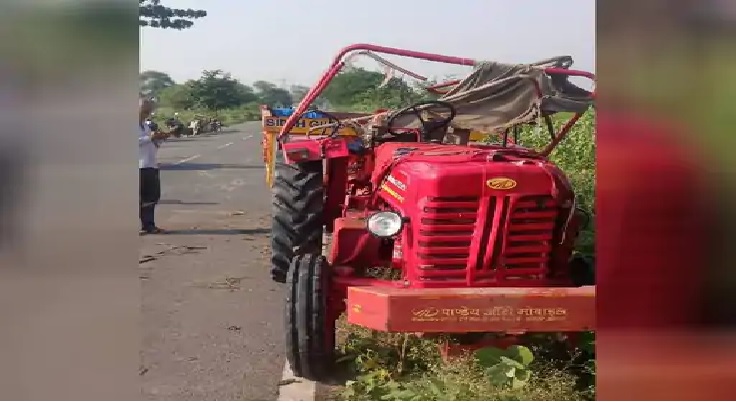 झांसी में 37 लोगों को लेकर जा रही ट्रैक्टर-ट्रॉली पलटी, 11 लोगों की मौत 2 ट्रैक्टर-ट्रॉली