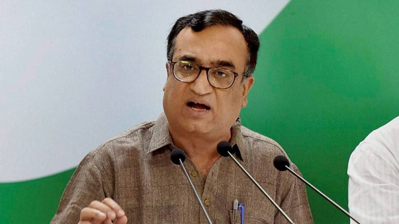 माकन की जयपुर यात्रा से कांग्रेस में सियासी गर्माहट, दौरा किसान विजय दिवस को लेकर