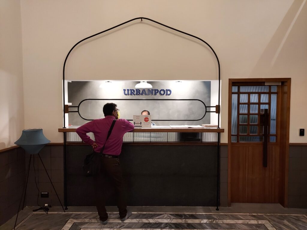 IRCTC ने मुंबई स्टेशन पर खोला लक्ज़री सुविधा वाला पहला कैप्सूलनुमा पॉड होटल