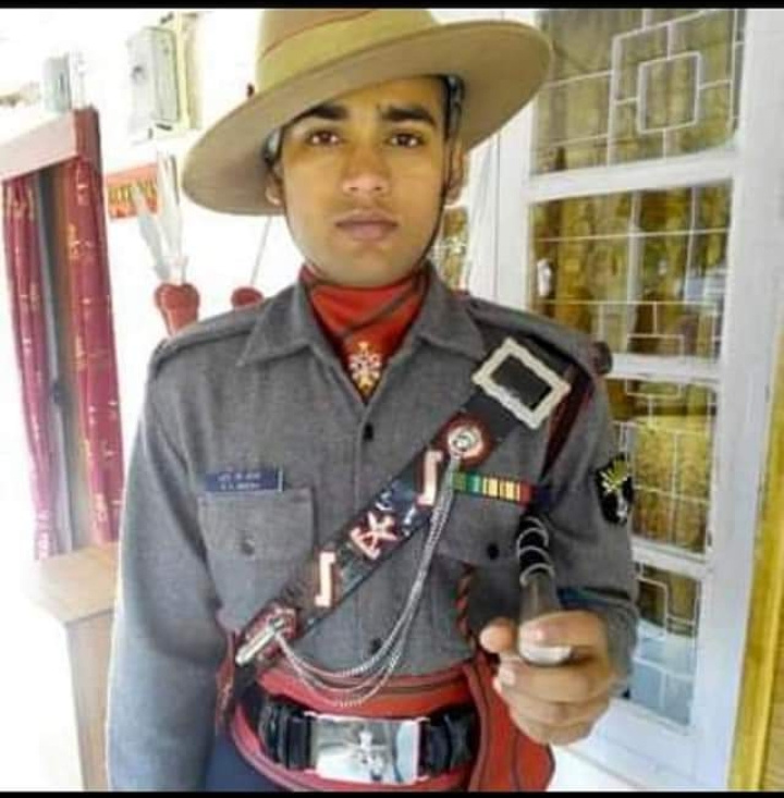 मणिपुर में आर्मी पर टेरर अटैक : कमांडिंग ऑफिसर कर्नल विप्लव त्रिपाठी, पत्नी और बच्चा मारे गए; राजस्थान के आरपी मीणा भी हुए शहीद 3 WhatsApp Image 2021 11 13 at 10.03.40 PM