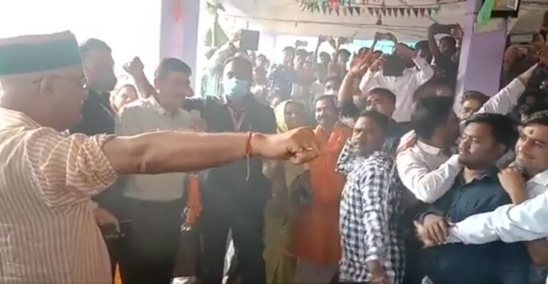 सीएम बघेल ने खाए कोड़े, कहा- ‘पर्व के माध्यम से हम जमीन से जुड़ते हैं’