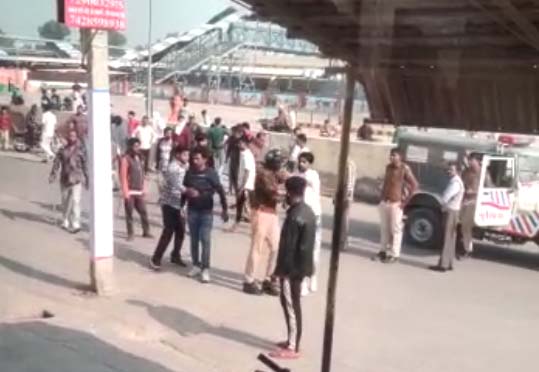 बीकानेर में दो कांग्रेस पार्षद आपस में भिड़े, रामपुरा बस्ती में सर्किल पर नाम को लेकर हंगामा