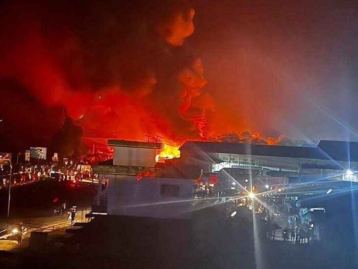 सिएरा लिओन : फ्यूल टैंक में धमाका, ब्लास्ट में 91 लोगों की मौत, कई घायल 2 फ्यूल टैंक