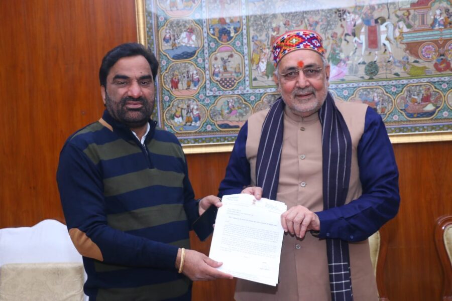 बेनीवाल प्रधानमंत्री ग्राम सड़क योजना के प्रस्तावों को लेकर केंद्रीय मंत्री गिरिराज सिंह से मिले