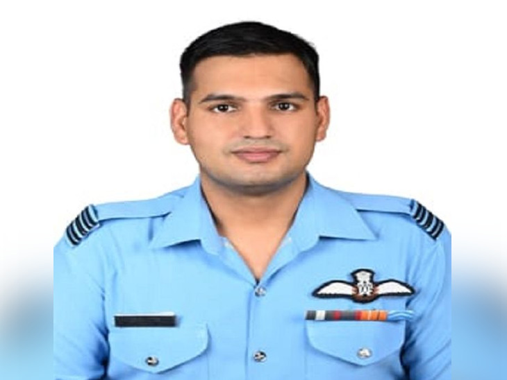 CDS बिपिन रावत के साथ शहीद हुए झुंझुनूं के स्क्वॉड्रन लीडर कुलदीप सिंह स्क्वॉड्रन लीडर कुलदीप सिंह