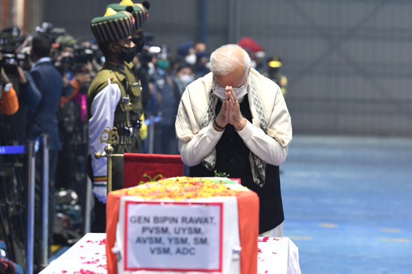 CDS बिपिन रावत को PM मोदी का आखिरी सलाम, सभी शहीद सैनिकों के परिवार वालों से मिले