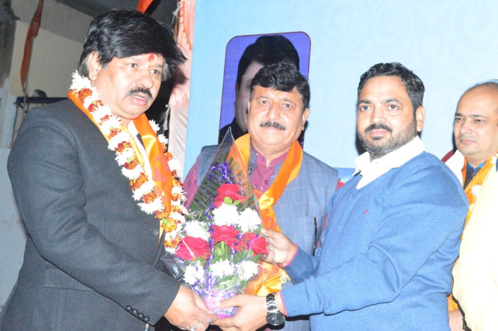 d970e82f bbdd 49a0 8a29 51d9c1765301