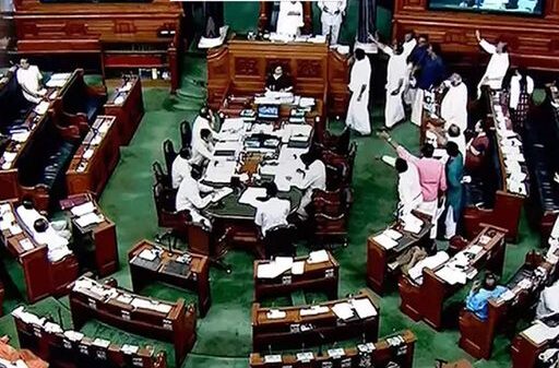 लोकसभा में लखीमपुर कांड को लेकर हंगामा,कार्यवाही 2 बजे तक स्थगित