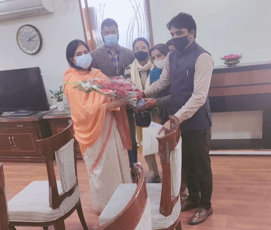 चयनित नर्सेज की ज्वाइनिंग तिथि 29 अप्रैल 2020 मान सभी परिलाभ देने की मांग