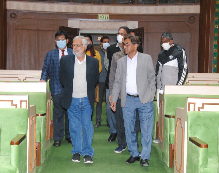 विधानसभा अध्‍यक्ष ने सदन की व्‍यवस्‍थाओं का जायजा लिया
