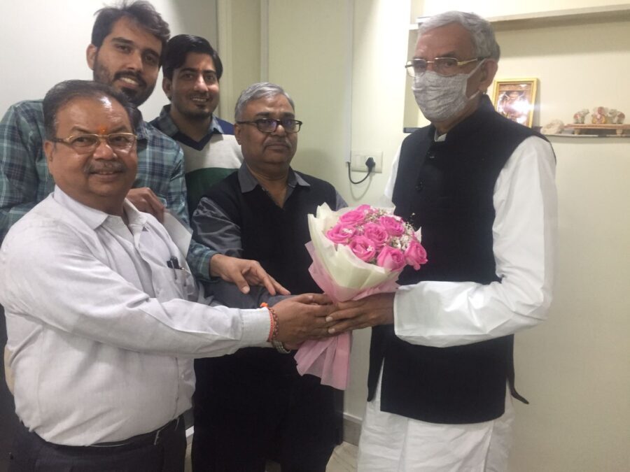 रोडवेज कर्मियों ने सातवें वेतनमान का लाभ देने पर मुख्यमंत्री व परिवहन मंत्री का जताया आभार