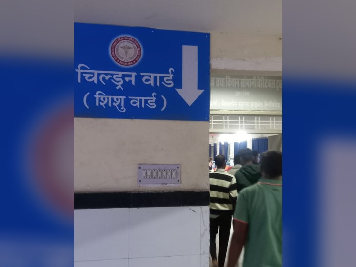 दरिंदे ने 2 साल की मासूम को भी नहीं छोड़ा, लोगो ने आरोपी को पीट-पीट अधमरा किया 2 मासूम