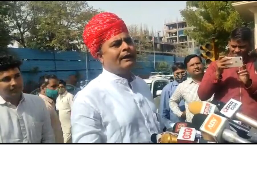 madan prajapat e1645626579652