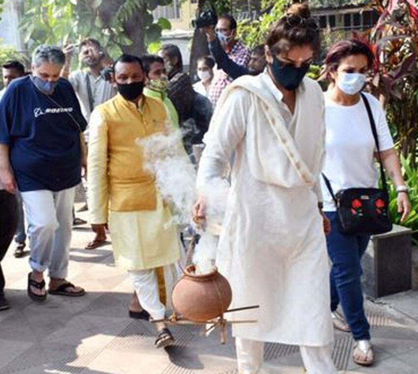 रवीना टंडन के पिता का निधन, नम आंखों से एक्ट्रेस ने दी विदाई