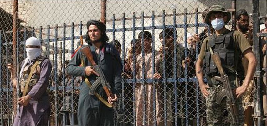 पाकिस्तान-अफगानिस्तान:दोस्ती खत्म , दुश्मनी शुरू