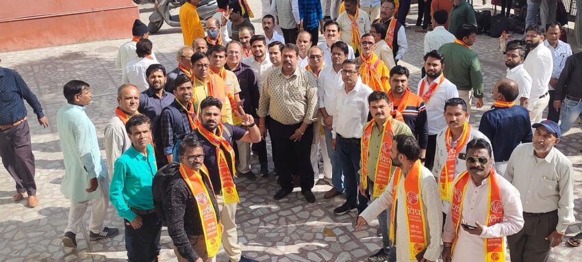 विप्र फाउंडेशन के सागवाड़ा से आए 300 सदस्यों का जयपुर में स्वागत