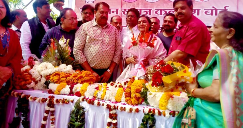 विप्र फाउंडेशन ने किया समाज कल्याण बोर्ड अध्यक्ष डॉ अर्चना शर्मा का सम्मान
