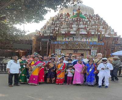 कुष्ठाश्रम के आवासियों ने जगन्नाथ पुरी की यात्रा की