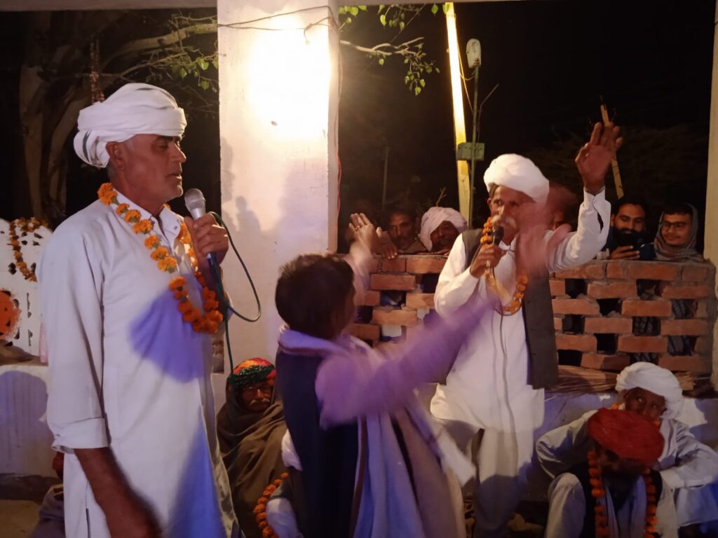 बड़ली का भोमिया भजन पर झूमे ग्रामवासी 2 WhatsApp Image 2022 03 02 at 14.09.03 1