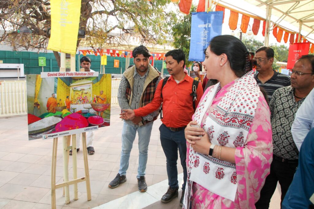 ग्राहक ही भगवान हैं: हाउसिंग बोर्ड आयुक्त ने किया ऑडिट, वित्त व लेखा प्रबंधन विषय पर आयोजित तीन दिवसीय कार्यशाला का शुभारम्भ 2 WhatsApp Image 2022 03 09 at 8.55.20 PM