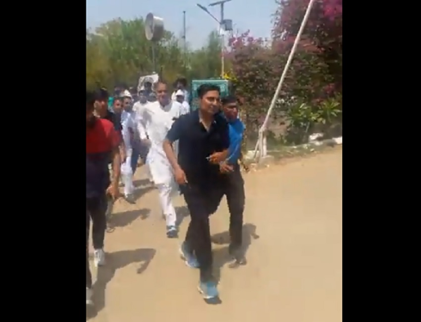 निर्दलीय MLA बलजीत यादव का अनोखा प्रदर्शन : सरकार के खिलाफ सेंट्रल पार्क में दौड़ रहे, 35 किलोमीटर का लगाया अब तक चक्कर 2 बलजीत यादव