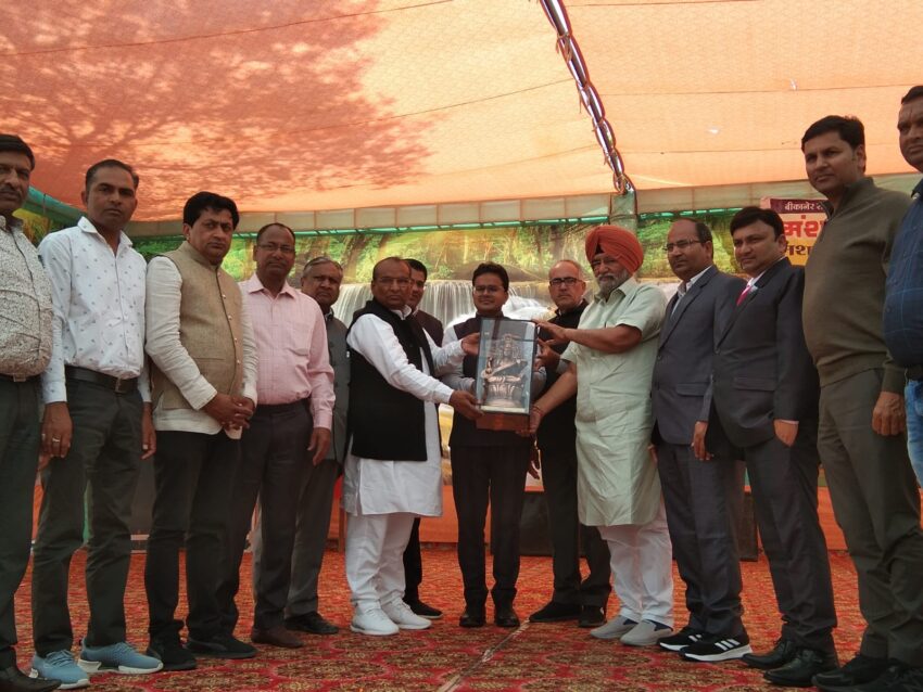 इंदिरा गांधी मैमोरियल पीजी एवं बीएड महाविद्यालय का वार्षिकोत्सव एवं पुरस्कार वितरण समारोह आयोजित