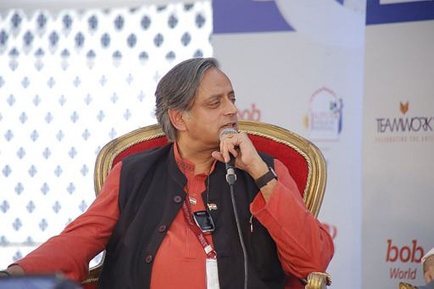 शशि थरूर