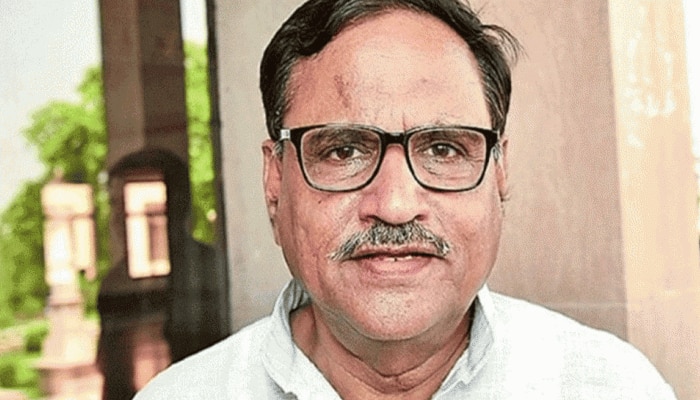 अगर पेयजल की भीषण समस्या से त्रस्त जनता की प्यास बुझाने के लिए प्रधानमंत्री जी का वादा याद दिलाना राजनीति है तो हम ये राजनीति लगातार करेंगे- डॉ महेश जोशी