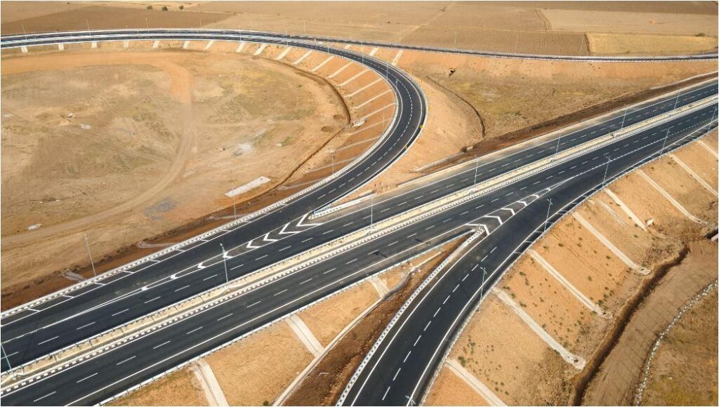 PM मोदी ने किया बुंदेलखंड एक्सप्रेस-वे का उद्घाटन