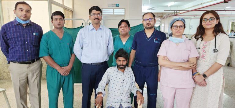 चेस्टवॉल साईंकोमा कैन्सर से पीड़ित मरीज की सफल सर्जरी