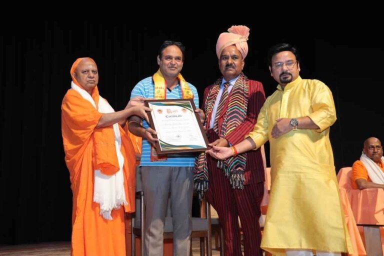 "तत त्वम् असि" स्वामी प्रबुध्दानंद ने वेद और आत्मा के जुड़ाव को श्रीमद् भगवत का परम उद्देश्य बताया।