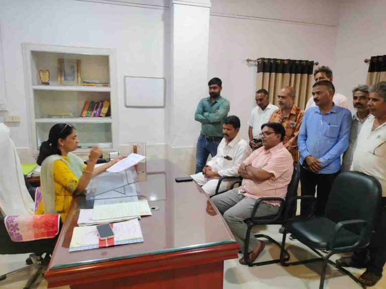 नाले पर सीलबंद अतिक्रमण को विधायक ने तोड़ कर करवाया कब्जा, कोर्ट अवमानना का दर्ज हो मामला
